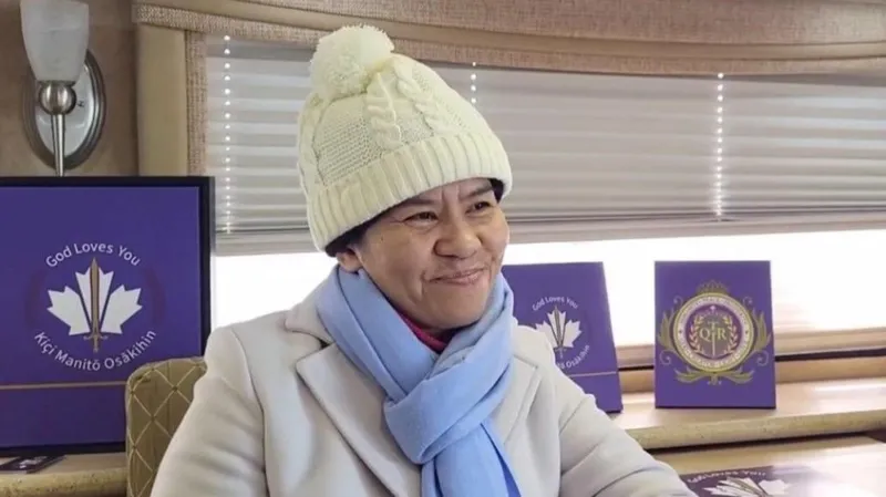 В Канаде арестовали самопровозглашённую «королеву» QAnon в Саскачеване