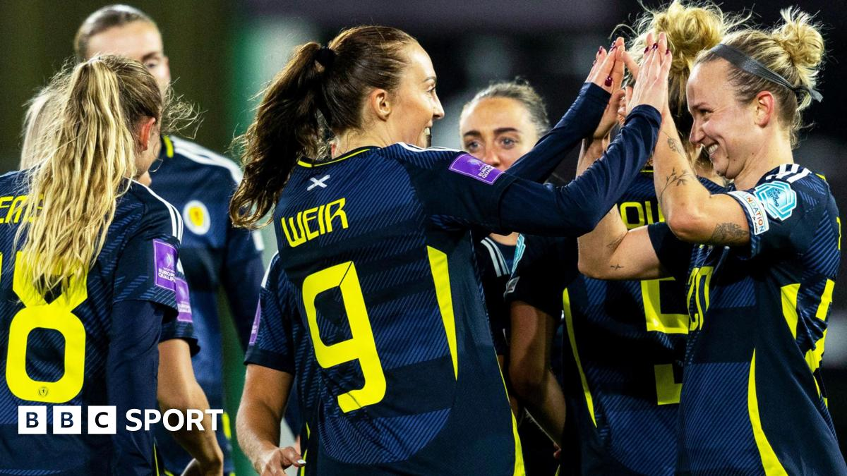 Shotlandiya ayollar terma jamoasi Karolin Ueyrning vatani Dunfermline'da Shveysariyani qabul qiladi