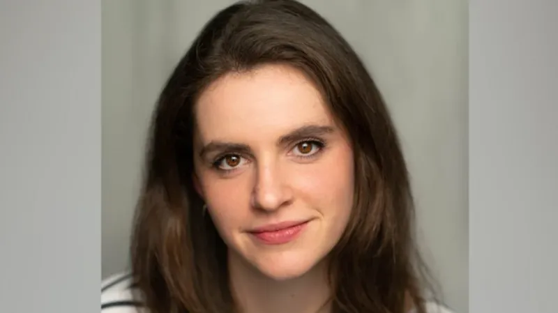 Писатели-романисты обеспокоены: доклад Кембриджа предупреждает о риске замены ИИ