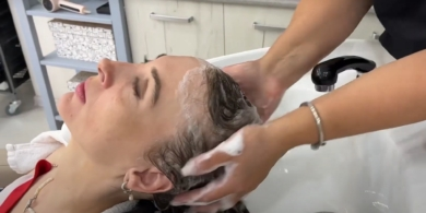 Hair washing How to do carving: wash hair