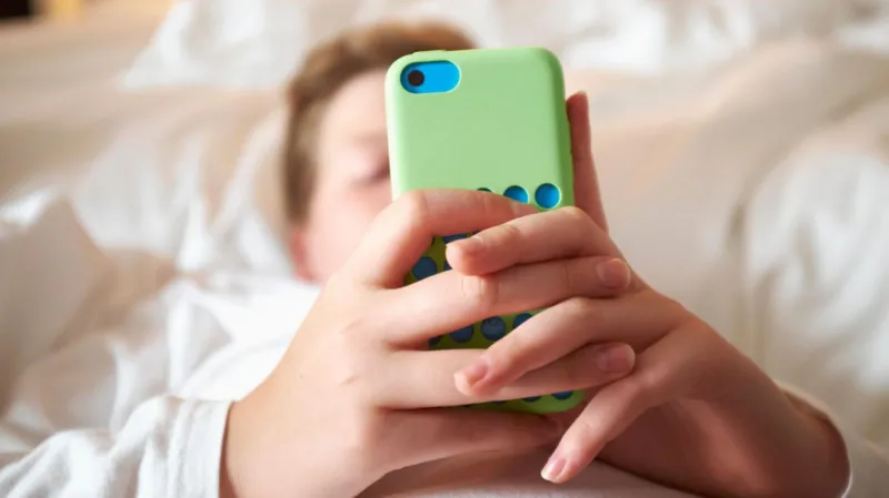 High Court Challenge: Australian Teens Fight Under-16 Social Media Ban