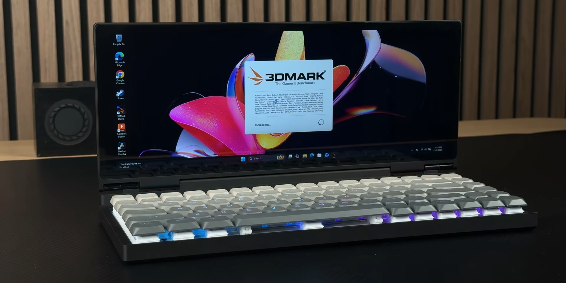 Kernelcom Unveils Smart Keyboard with Ultra-Wide Touchscreen