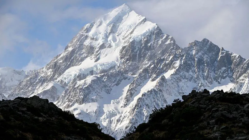 Aoraki tog‘i (Mount Cook)da ikki tog‘chi halok bo‘ldi: Nyu‑Zelandiyaning eng baland cho‘qqisidagi xavf
