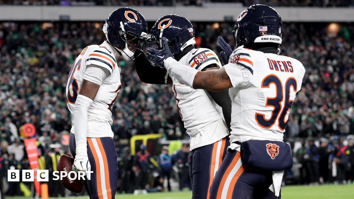 Bears beat Eagles 24-15 to extend five-game win streak