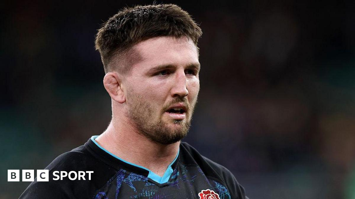 Том Карри: обвинение Контепоми в буллинге — смехотворно, заявляет Алекс Сэндерсон