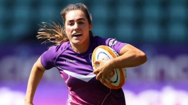 Bo Westcombe Evans carries the ball