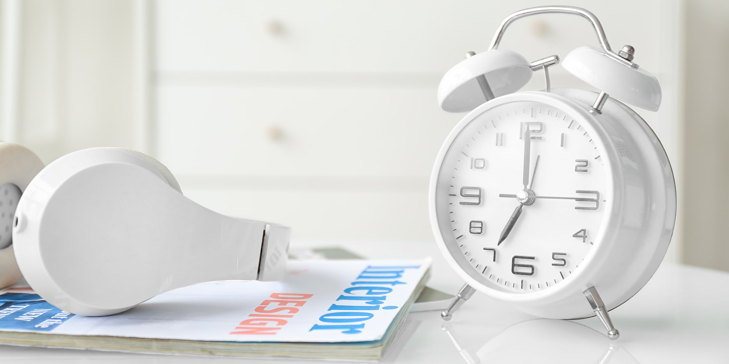 Какая мелодия будильника помогает просыпаться легче: исследование