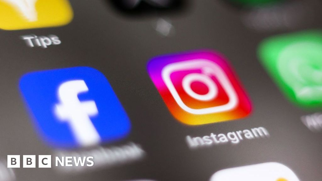 Meta Starts Deactivating Australian Teens on Instagram and Facebook Ahead of Ban