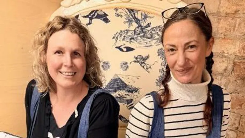 Barrov hayoti va diqqatga sazovor joylarni aks ettirgan katta mato naqshi