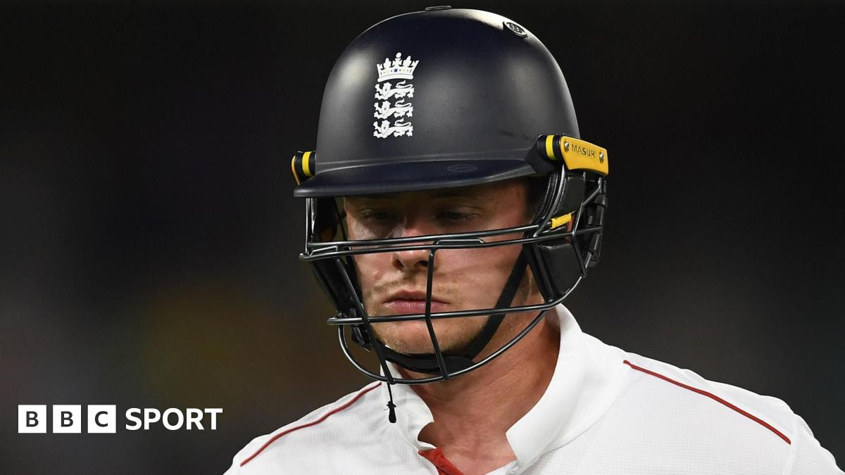 Ashes 2nd Test: Australia secure eight-wicket win as England struggle