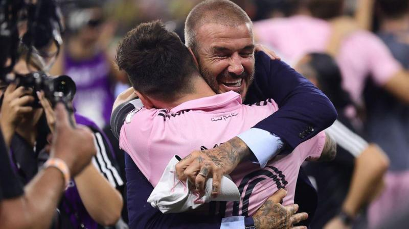 Beckham va Messi bag'ishlangan rasm