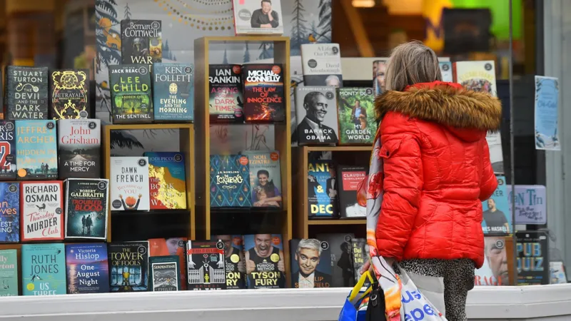 Waterstones broshyuri va kitoblar do‘koni tasviri