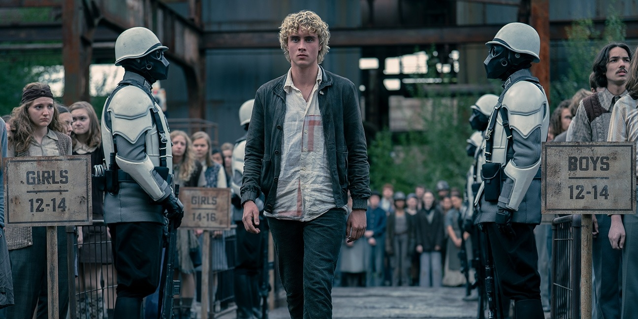 Jennifer Lorens va Josh Hutcherson "G